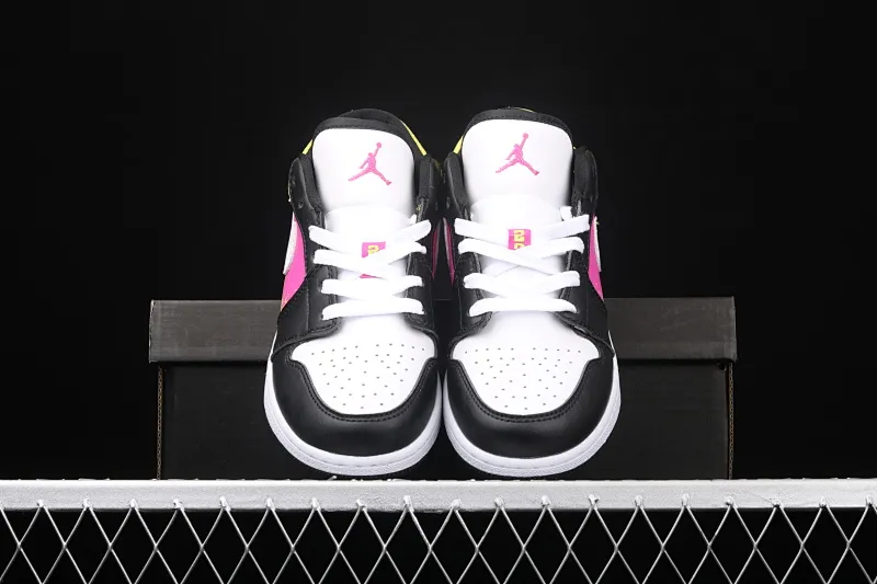 All categories Air Jordan Jordan series basketball shoes Air Jordan 1 Low Air Jordan 1 Low AJ1 Joe 1 black and white red inkjet low-top cultural and leisure sports sneakers CW5564-001